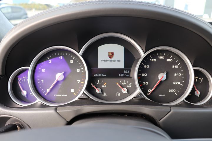 840852-14 Porsche Cayenne Turbo TipTronic S, 450hp, 2005