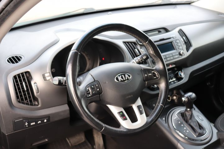 840853-14 Kia Sportage 2.0 CRDi AWD Automatic, 184hp, 2013 (17788mil)