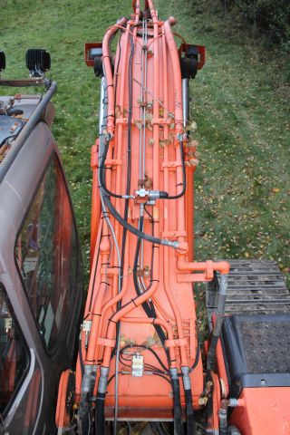 759111-46 Track excavator Hitachi ZX210 (14704h) -06