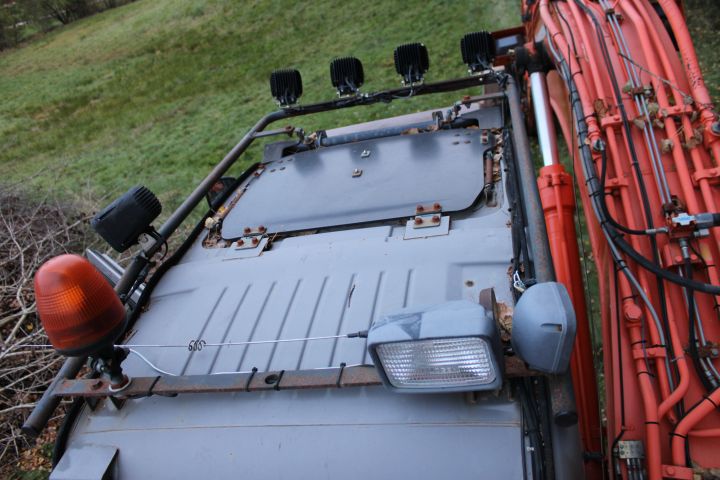 759111-47 Track excavator Hitachi ZX210 (14704h) -06