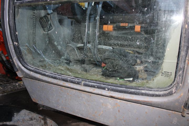 759111-59 Track excavator Hitachi ZX210 (14704h) -06