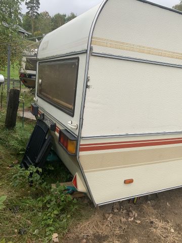 841012-3 Husvagn Sävsjö Clubman 525 -1985 rep objekt