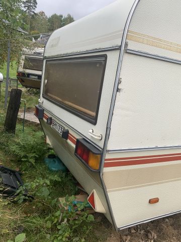 841012-4 Husvagn Sävsjö Clubman 525 -1985 rep objekt