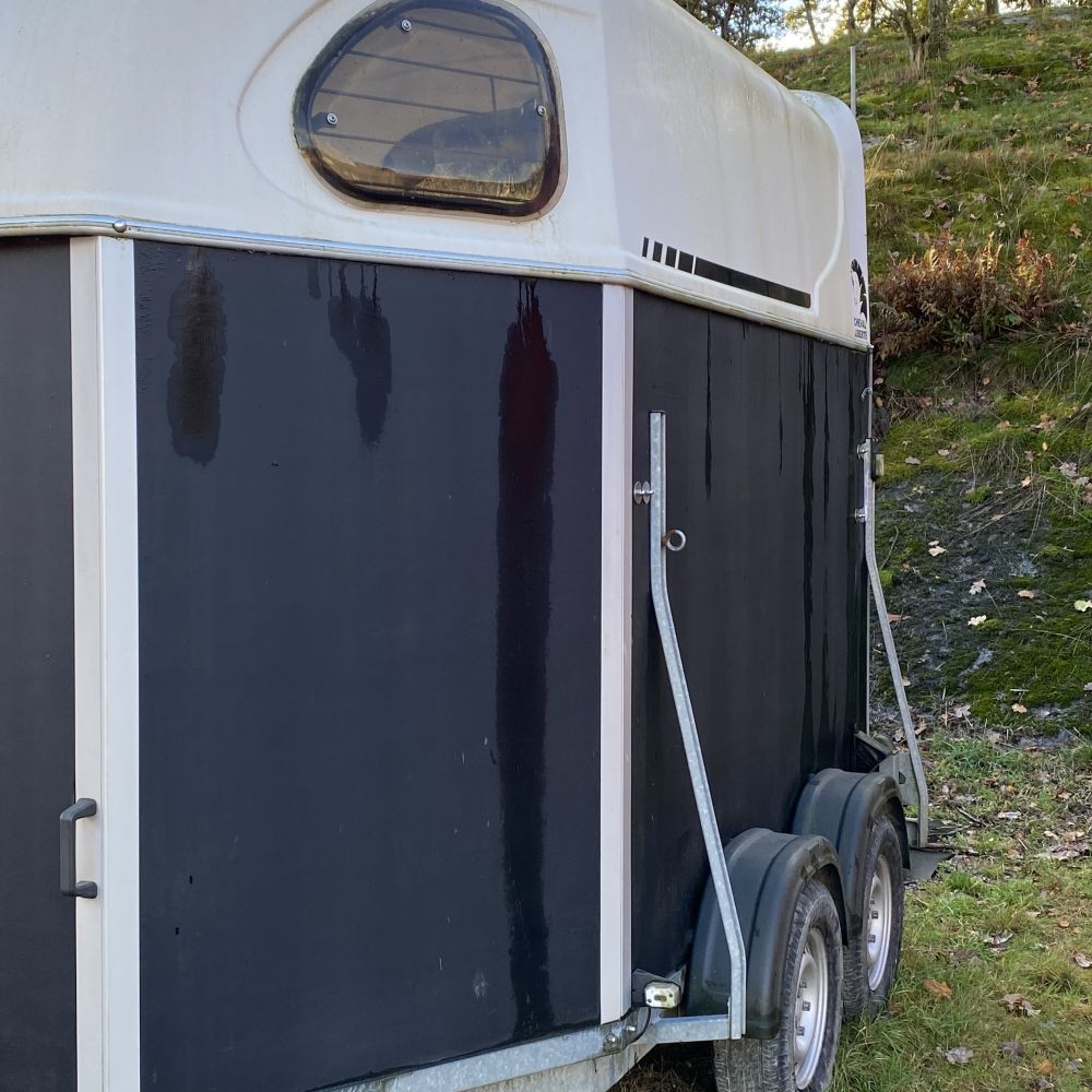 835635-2 Horse transport CHEVAL LIBERTE 2002XL, 2012