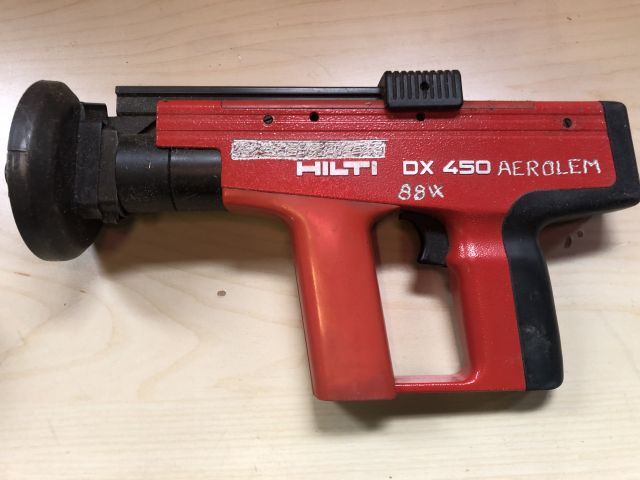 841130-2 1st Bolt pistol Hilti DX 450