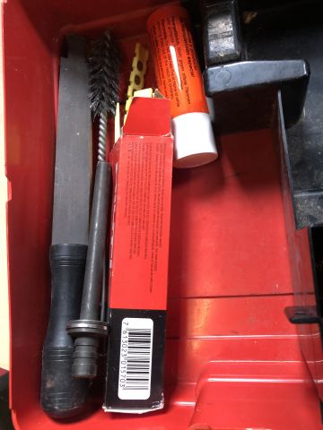 841130-4 1st Bolt pistol Hilti DX 450