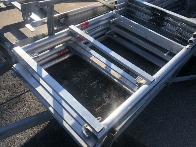 841205-8 Party with Ram scaffolding