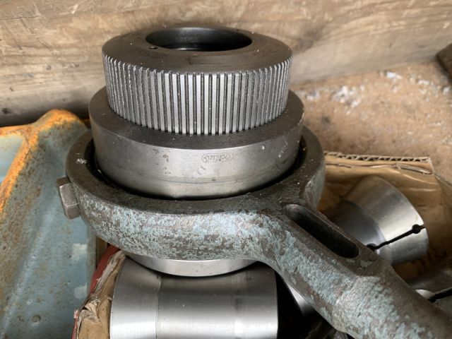 824275-6 Sleeve chuck with many sleeves