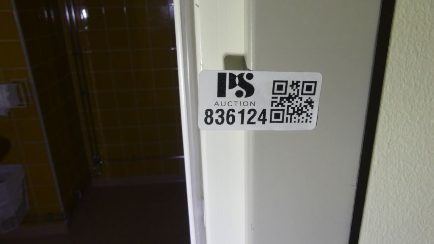 836124-5 Handikapptoalett