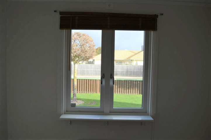779264-9 Dismantling window