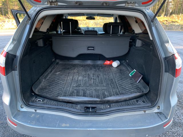 809360-27 Ford Mondeo Kombi 2.0 TDCi -2008 (140hp, 323585km)