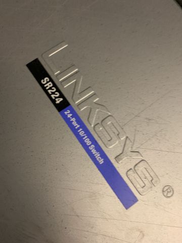 748107-6 Linksys SR224 Switch