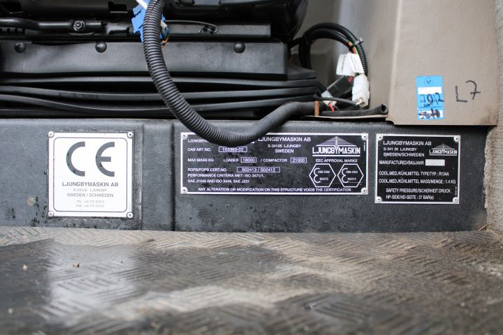 830829-17 Hjullastare Ljungby Maskin L20 -2007