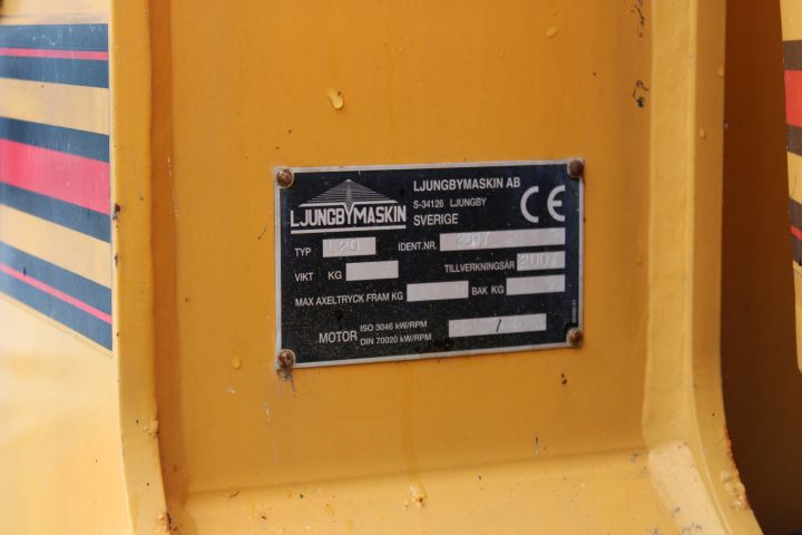 830829-18 Hjullastare Ljungby Maskin L20 -2007