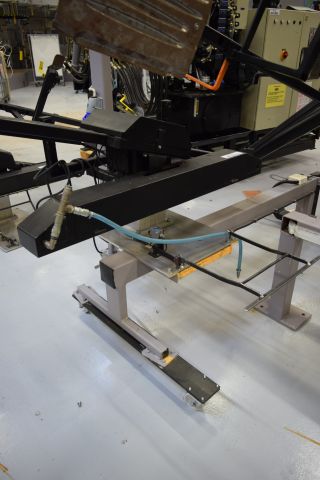 683008-3 Mounting station