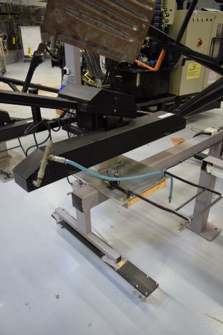 683008-4 Mounting station