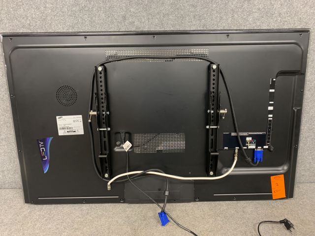 747600-8 Samsung TV 46 "UE46C5100 incl. Remote control