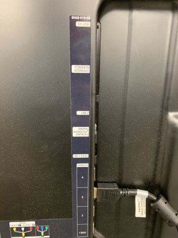 747601-9 TV 55" Samsung UE55B7070WW Fjärrkontroll