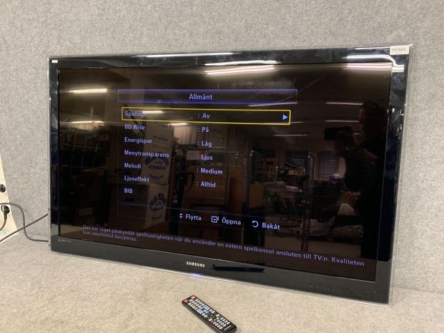 747601-12 TV 55" Samsung UE55B7070WW Fjärrkontroll