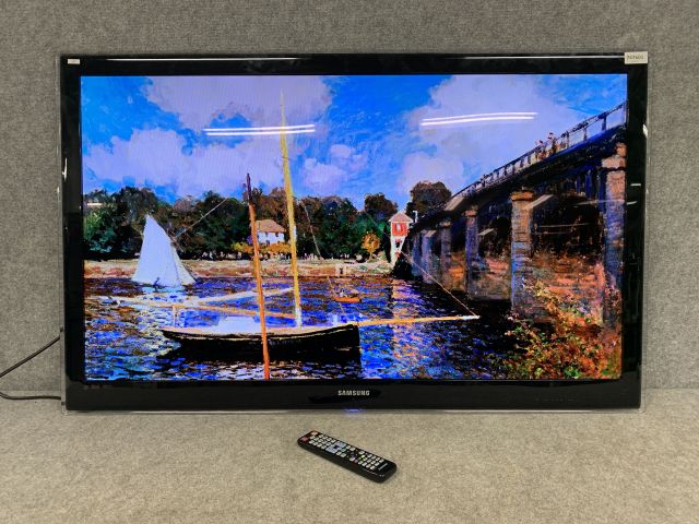 747601-3 TV 55" Samsung UE55B7070WW Fjärrkontroll