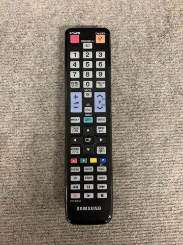 747601-14 TV 55" Samsung UE55B7070WW Fjärrkontroll
