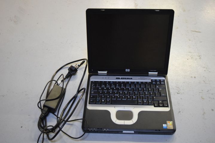 683096-1 HP Compaq PP 2000 Laptop