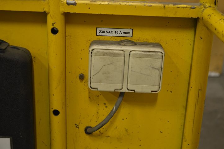 779277-12 Bomlift Grove Toucan 1010