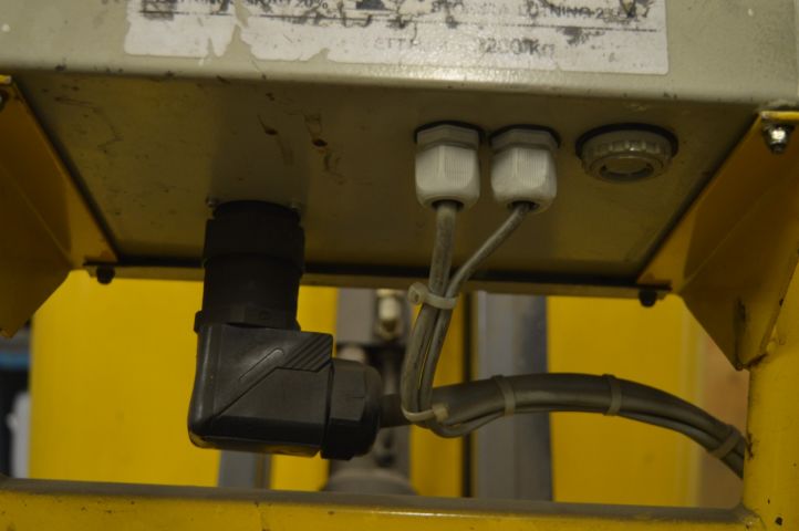 779277-13 Bomlift Grove Toucan 1010