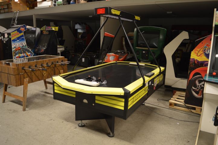 779281-1 Airhockey Stella Typhoon de luxe