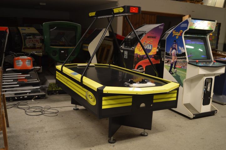 779281-3 Airhockey Stella Typhoon de luxe