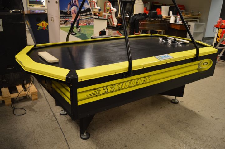 779281-4 Airhockey Stella Typhoon de luxe