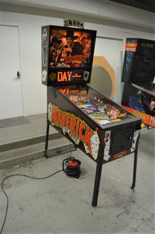 779286-4 Pinball Maverick the movie