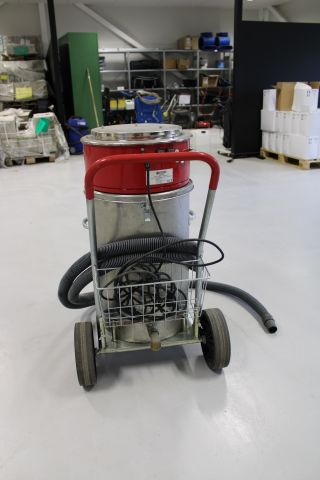 842868-3 Industridammsugare Pullman I2000