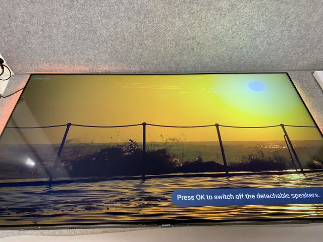 747630-1 Philips 8600ER Tv 65 "