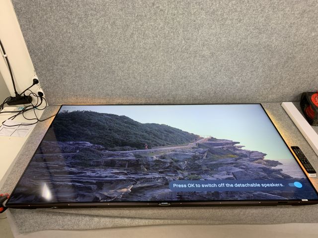 747630-2 Philips 8600ER Tv 65 "