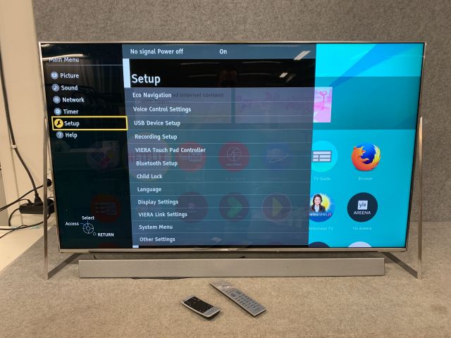 747631-5 Panasonic TX-58DX800 TV