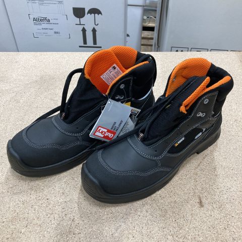 842375-1 Protective boot Monitor Pace Outdry S3 ESD p.41