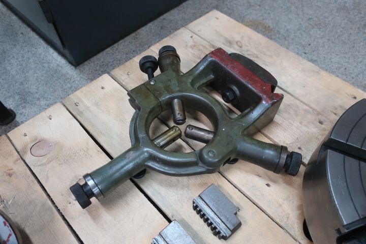 832967-18 Lathe, Weiler Matador model W, with various accessories