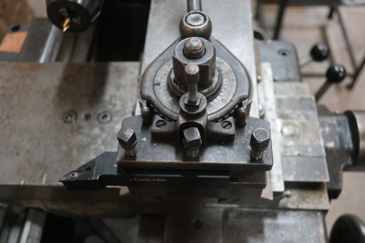 832967-27 Lathe, Weiler Matador model W, with various accessories