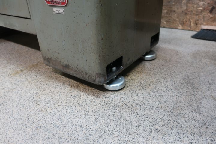 832967-43 Lathe, Weiler Matador model W, with various accessories