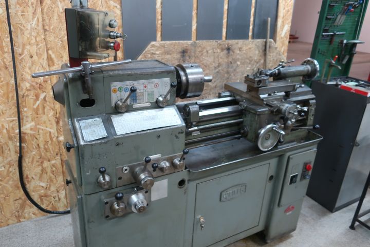 832967-44 Lathe, Weiler Matador model W, with various accessories