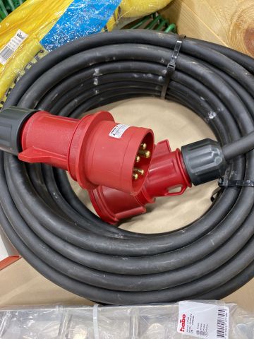 843605-7 Motor cabal 32A, lifting strap and rakes etc.