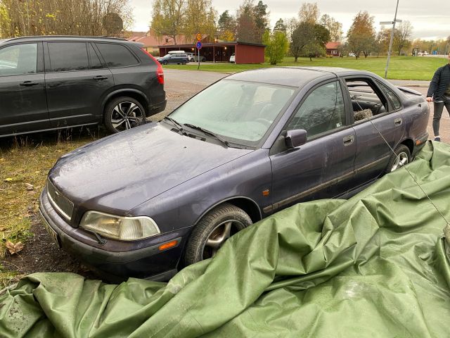 844041-4 Volvo S40, 1996, 138 hp, Renovation object
