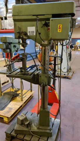 837326-6 IXION Column drilling machine with thread BS 23 GL