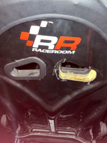 838849-4 RaceRoom car simulator