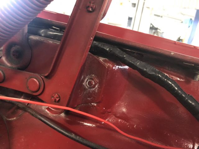 844208-83 Volvo 142 1970