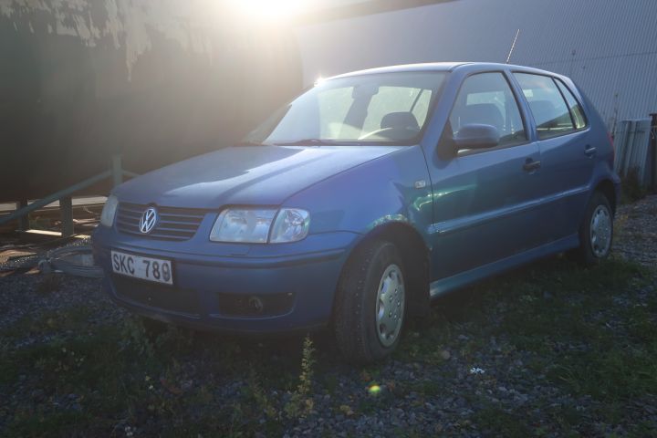 719739-1 Volkswagen Polo 5-door 1.4 Manual, 75hp, 2001 [renovation object]