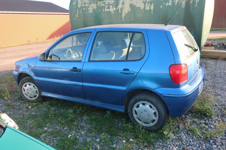719739-8 Volkswagen Polo 5-door 1.4 Manual, 75hp, 2001 [renovation object]