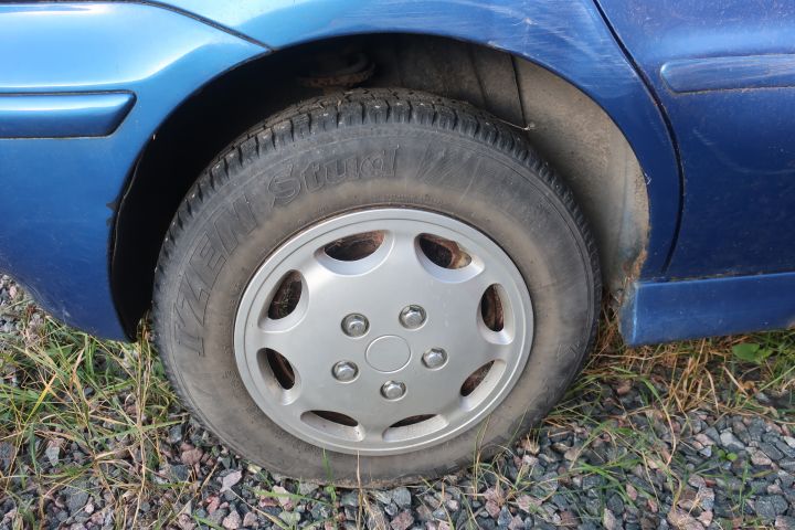 719739-32 Volkswagen Polo 5-door 1.4 Manual, 75hp, 2001 [renovation object]