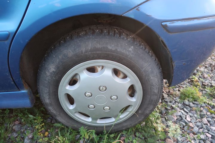 719739-33 Volkswagen Polo 5-door 1.4 Manual, 75hp, 2001 [renovation object]